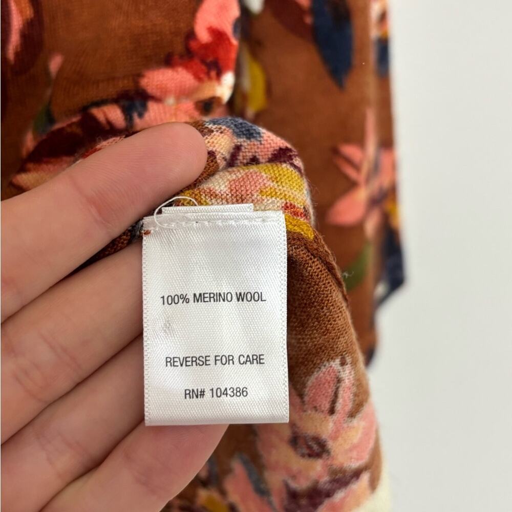 Garnet Hill Signature Merino Cardigan in Burnt Orange Floral - Size M - Picture 4 of 5